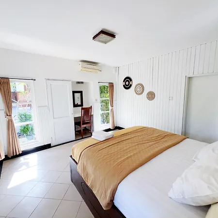 Puri Nusa Beach Hotel